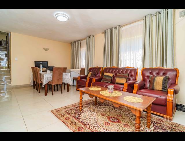 3 BEDROOM DUPLEX FOR SALE IN RESERVOIR HILLS
